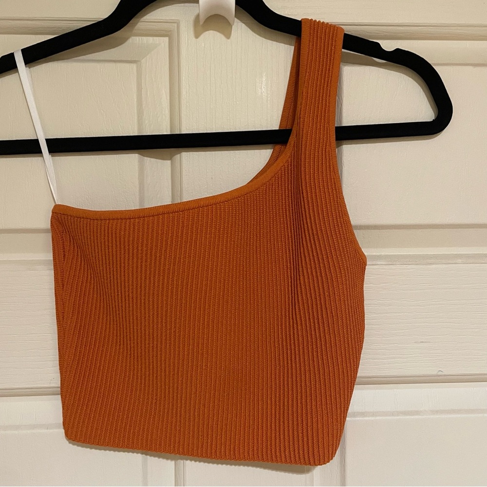 NWT Sculpt Knit One Shoulder Cropped Tank